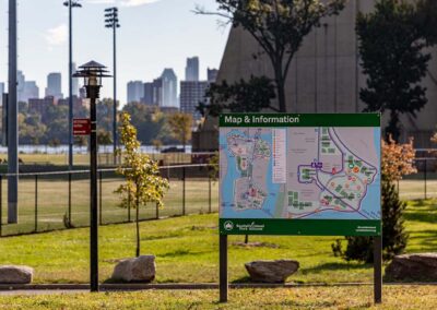 Exploring Parks with Wayfinding